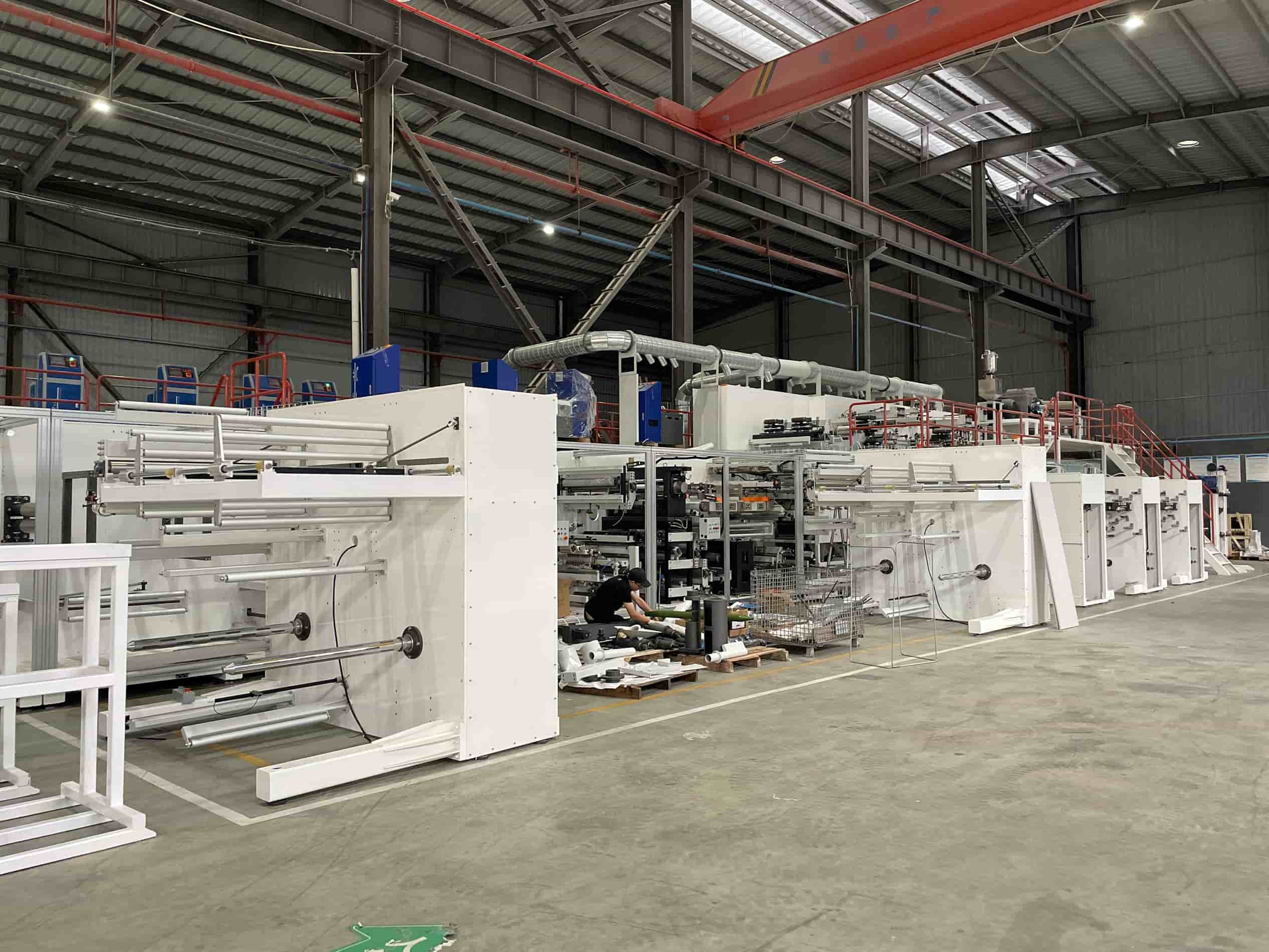 Nouvelle ligne de production de couches pour bébés